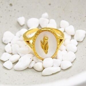 Flower Portrait Ring